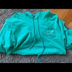 Lightweight vineyard vines hoodie